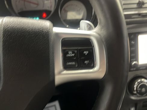 Used 2013 Dodge Challenger R/T RWD image 7
