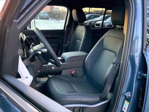 New 2026 Land Rover Defender 110 S image 9