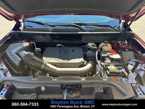 Used 2023 GMC Acadia SLT image 24