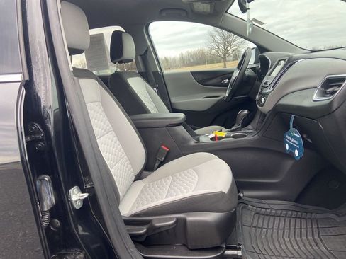 Certified 2019 Chevrolet Equinox LT image 3