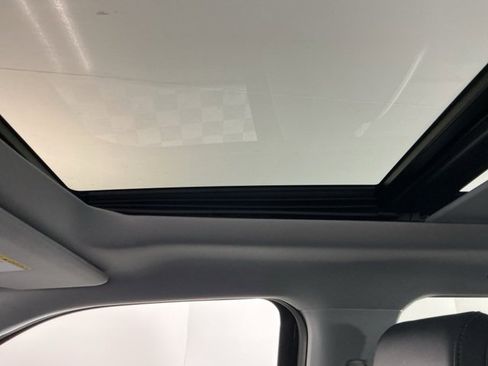 Certified 2025 Ford F350 Lariat w/ Black Appearance Package image 23