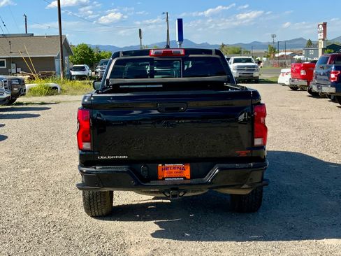 Used 2025 Chevrolet Colorado Z71 AWD/4WD image 4