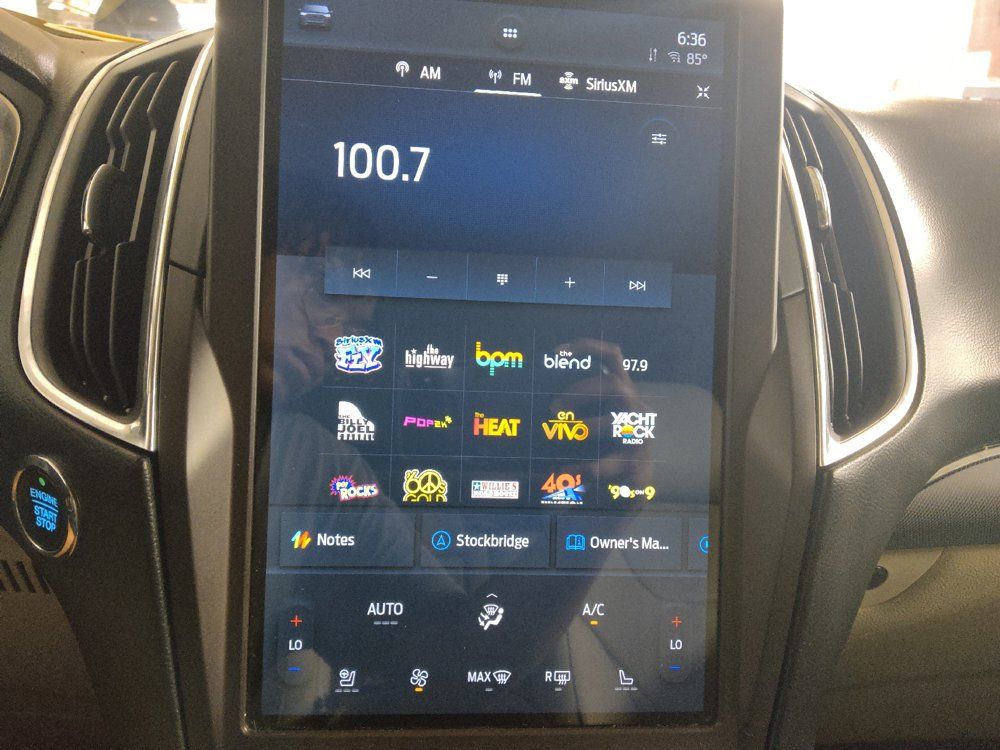 Used 2021 Ford Edge Titanium AWD/4WD image 25