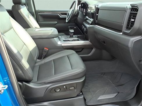 Used 2022 Chevrolet Silverado 1500 LTZ w/ LTZ Premium Package image 21