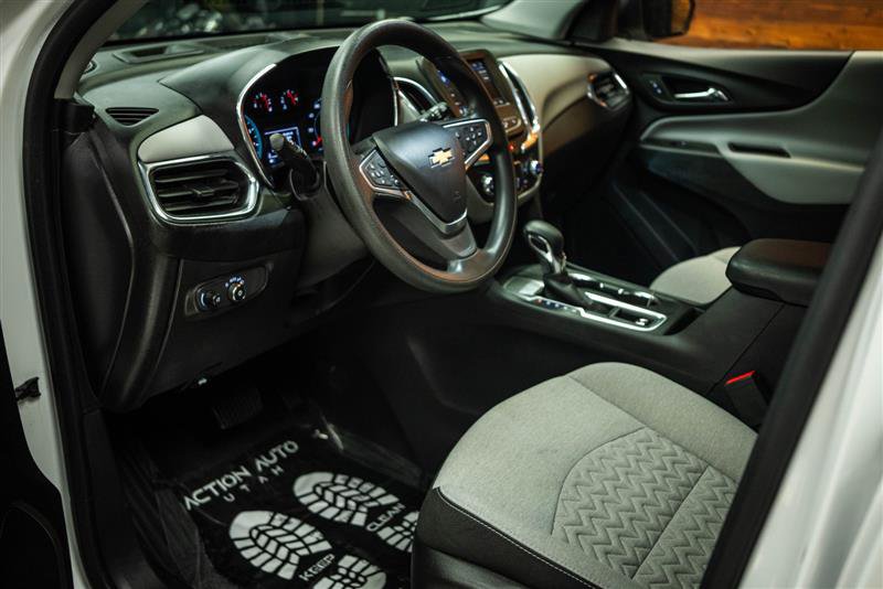 Used 2023 Chevrolet Equinox LS FWD image 8