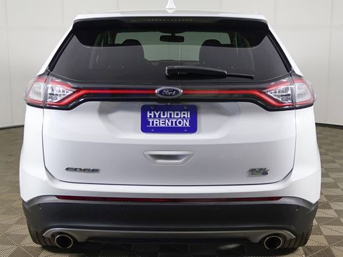 Used 2017 Ford Edge SEL w/ Equipment Group 201A AWD/4WD image 11