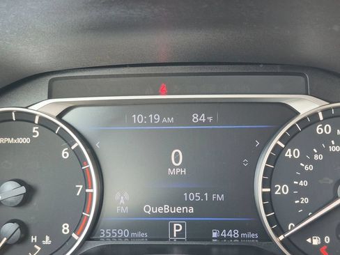 Used 2025 Nissan Altima 2.5 SV FWD image 11