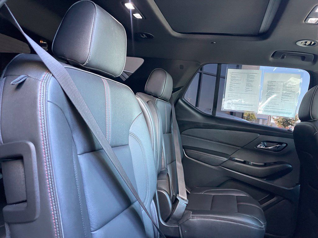 Used 2023 Chevrolet Traverse RS w/ LPO, Floor Liner Package AWD/4WD image 15