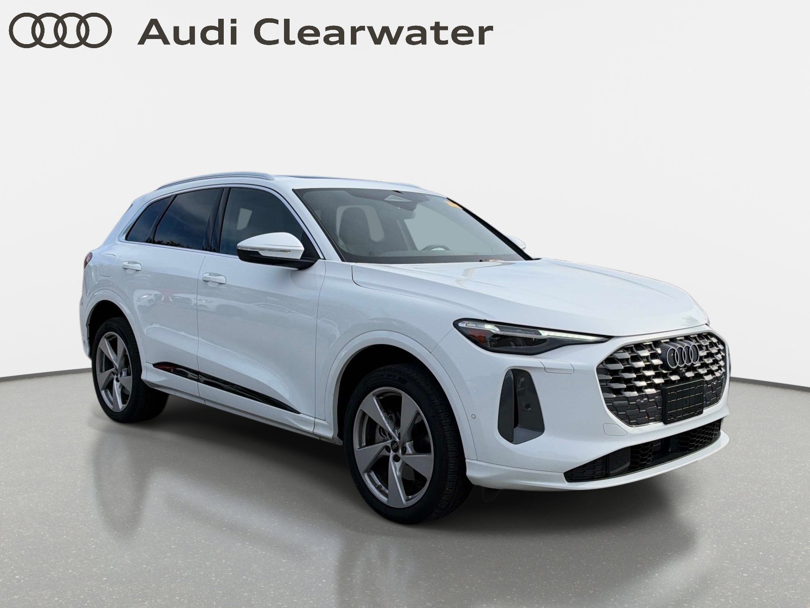 Used 2025 Audi Q5 Premium Plus AWD/4WD image 4