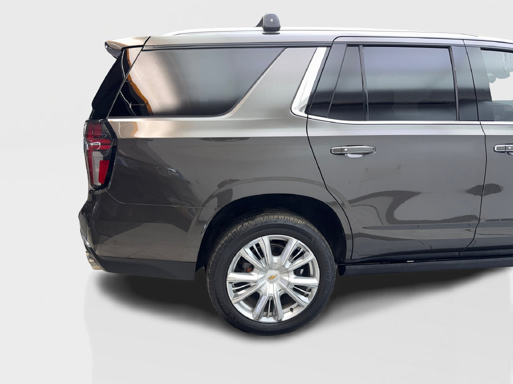 Used 2021 Chevrolet Tahoe High Country w/ Premium Package RWD image 18