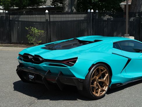 Used 2024 Lamborghini Revuelto AWD/4WD image 43