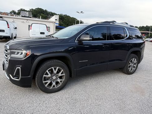 Used 2020 GMC Acadia SLT FWD image 3