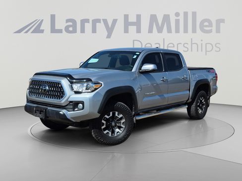 Used 2019 Toyota Tacoma TRD Off-Road AWD/4WD image 1