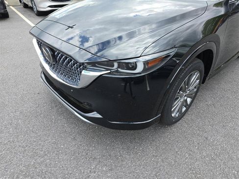 New 2025 MAZDA CX-5 Signature image 11