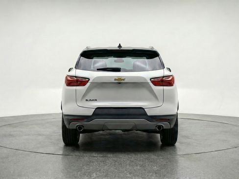 Used 2025 Chevrolet Blazer LT FWD image 7