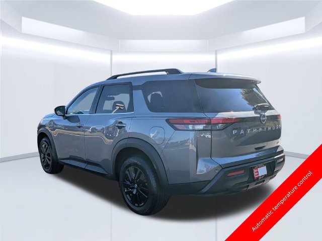 Used 2024 Nissan Pathfinder SV FWD image 4