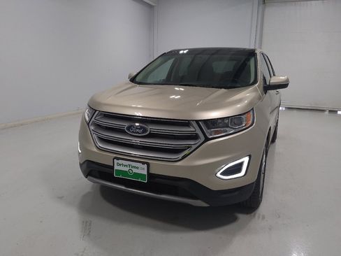 Used 2017 Ford Edge Titanium w/ Equipment Group 301A AWD/4WD image 15