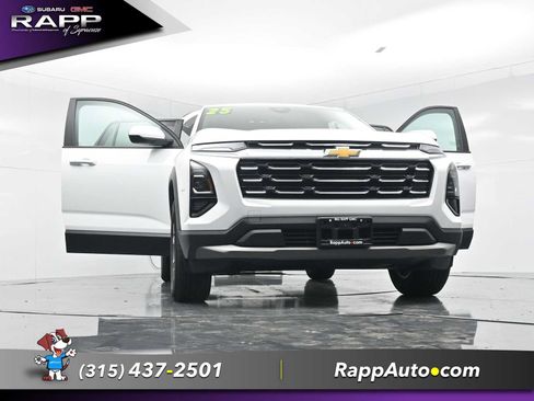 Used 2025 Chevrolet Equinox LT AWD/4WD image 30