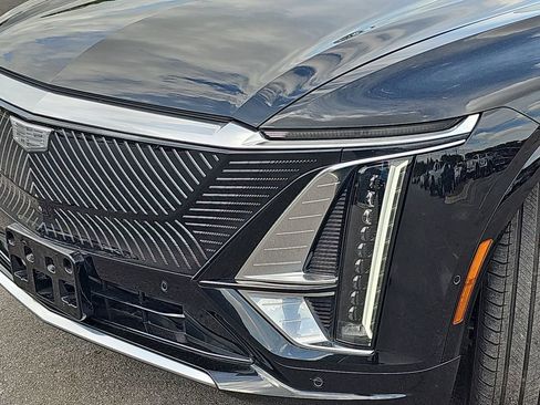 Used 2024 Cadillac Lyriq Luxury image 35