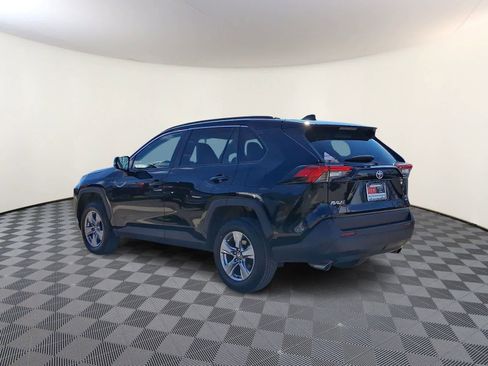 Used 2025 Toyota RAV4 XLE image 9