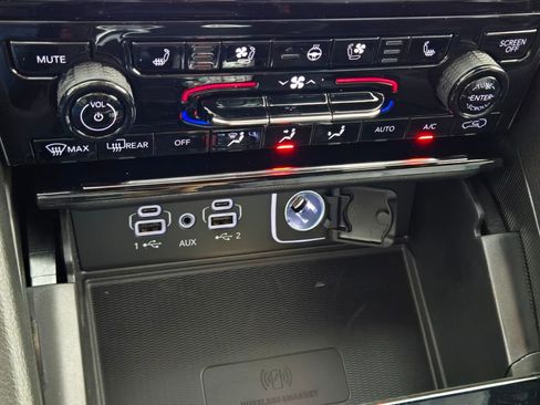 New 2025 Jeep Grand Cherokee L Limited w/ Luxury Tech Group II image 24