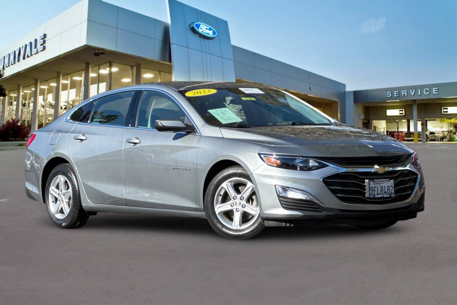 Used 2023 Chevrolet Malibu LS w/ Driver Confidence Package FWD image 2