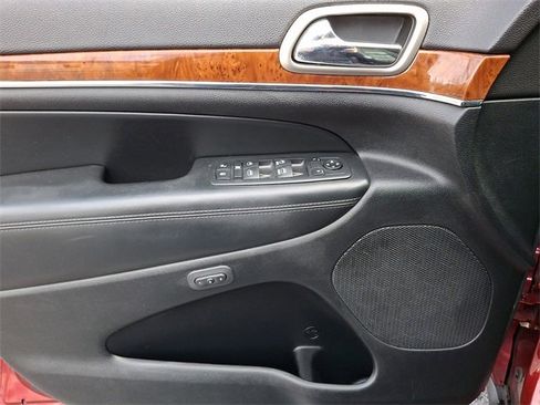 Used 2013 Jeep Grand Cherokee Limited image 14