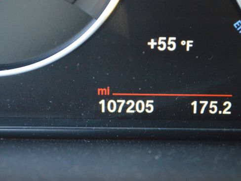 Used 2017 BMW 330i Sedan image 16