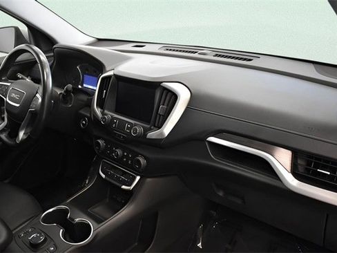 Used 2022 GMC Terrain SLT image 20
