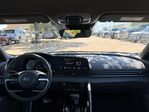 Used 2026 Hyundai Elantra Sport FWD image 32