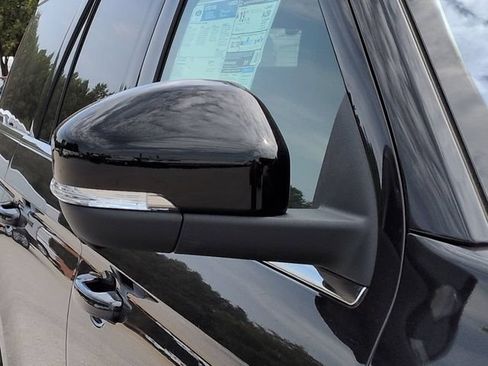 New 2025 Ford Expedition Active RWD image 11