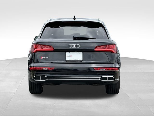 Used 2018 Audi SQ5 Premium Plus w/ S Sport Package AWD/4WD image 4