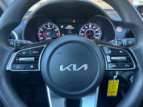 Used 2024 Kia Forte LXS FWD image 20