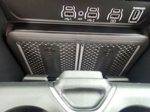 New 2026 RAM 2500 Rebel w/ Rebel Level 2 Equipment Group image 33