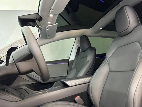Used 2026 Tesla Model 3 RWD image 5