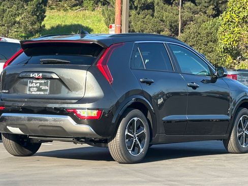 New 2026 Kia Niro SX image 4