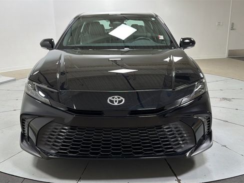 Certified 2025 Toyota Camry SE image 2
