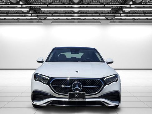 Used 2025 Mercedes-Benz E 350 Sedan image 4
