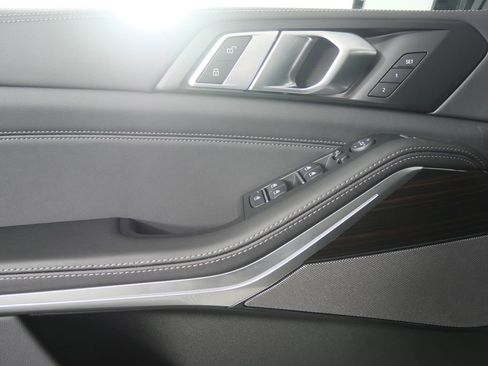 New 2026 BMW X5 xDrive50e w/ M Sport Package image 8