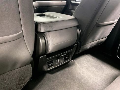 Used 2022 GMC Sierra 1500 Elevation image 27