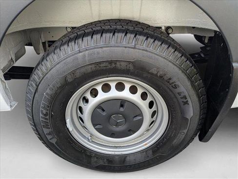 New 2025 Mercedes-Benz Sprinter 2500 image 9