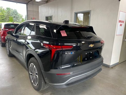 Used 2024 Chevrolet Blazer EV LT AWD/4WD image 3