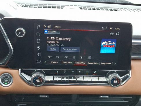 Used 2023 GMC Canyon AT4 image 15