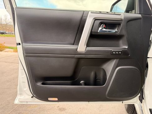 Used 2023 Toyota 4Runner Limited AWD/4WD image 12