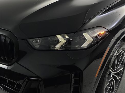 New 2026 BMW X5 xDrive50e w/ Executive Package image 31