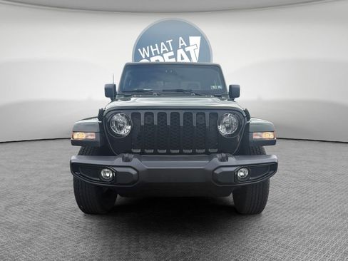 Used 2022 Jeep Gladiator Sport AWD/4WD image 8
