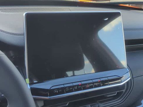 New 2026 Jeep Compass Limited image 28