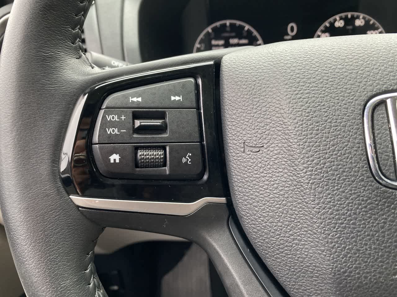 Used 2025 Honda Odyssey EX-L image 20