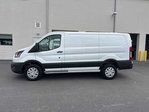 Used 2025 Ford Transit 250 Low Roof w/ Exterior Upgrade Package RWD image 2
