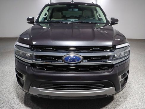 Used 2023 Ford Expedition Max Limited image 4